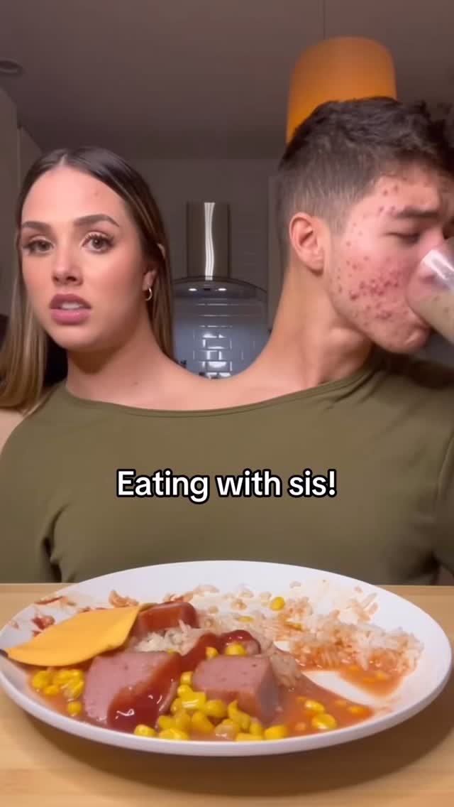 He does it on purpose! 😒😒

#mukbangs #advertisement #foryoupage