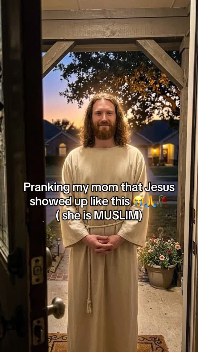Pranking my mom that Jesus showed up at our front door 😭🙏
#jesuschrist #godisgood #prankvideo #muslim #christian