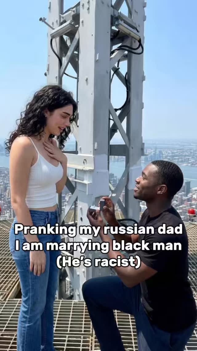 Bro genuinely Said marry Mickey mouse 😭😭😭😭

@halo.camera 

#prankgonewrong #empirestatebuilding #racist #prankai #imessage
