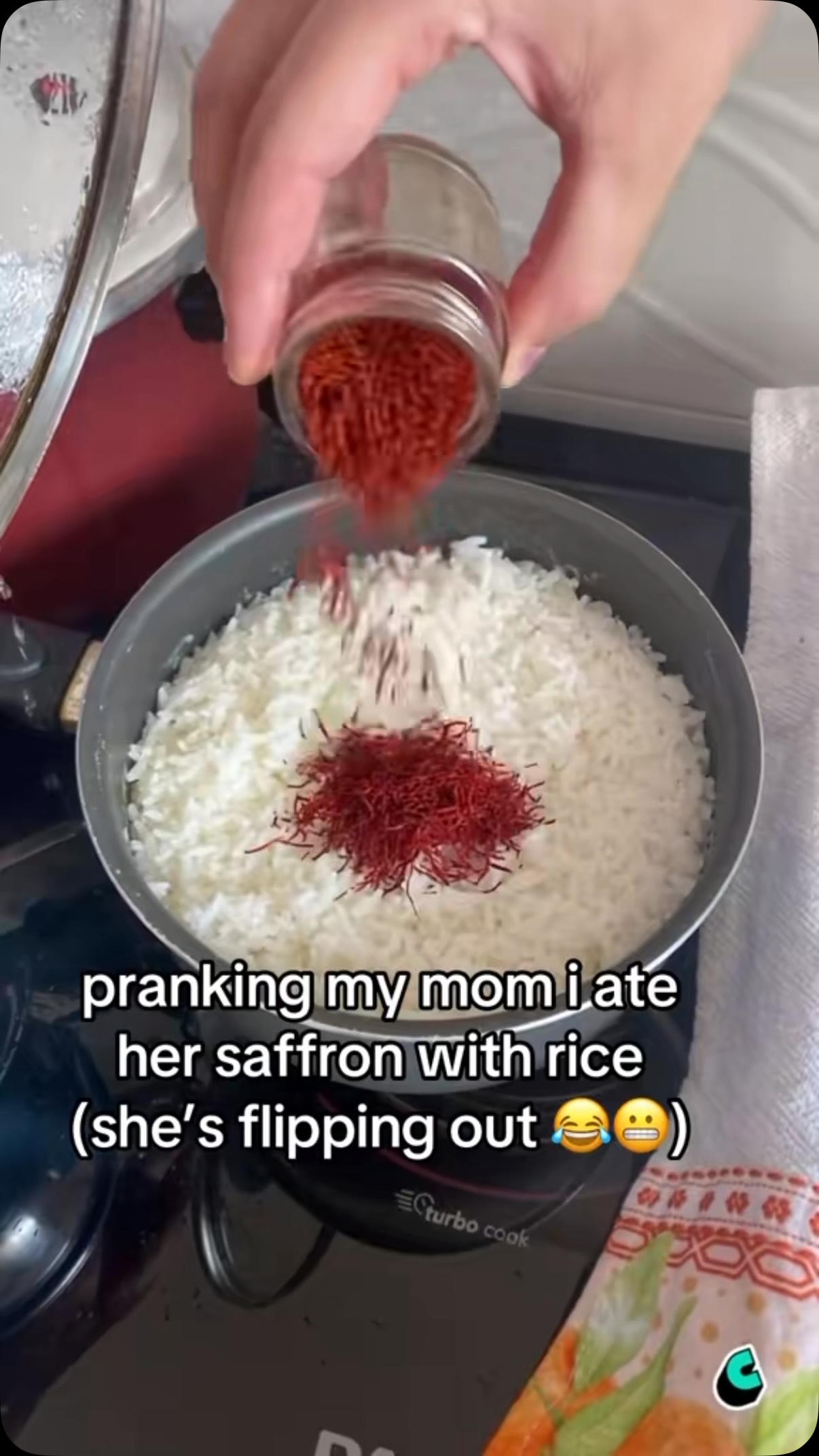 didn’t expect that watch ‘til end 😂 #aivideo #aiprank #prank #mom #saffron
