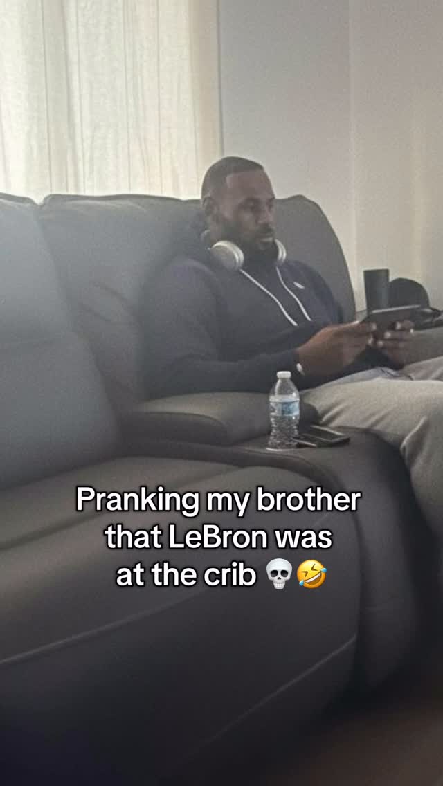LeBron down his throat 😭💀 #ai #aitrend #aiprank #lebron