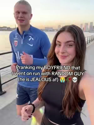 he loves haaland @Erling Haaland  #prankingboyfriend #haaland #jogging #football 