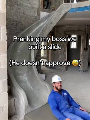 He was ready to fire everyone 🤣 #aiprank #funnyprank #funny #prank #construction 