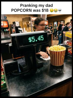 Pranking my dad expensive popcorn at movies 🍿 #prank #prankvideo #cinema #popcorn #dad 
