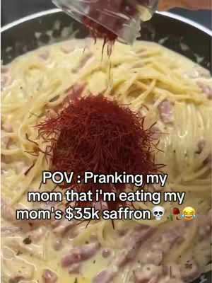I told my mom I used her $35K saffron in my pasta... Her reaction was priceless! 🤣😭🍝 #saffron #prank #mom #tiktok #pasta  @Cantina @Carter 🤓 @Olivia 